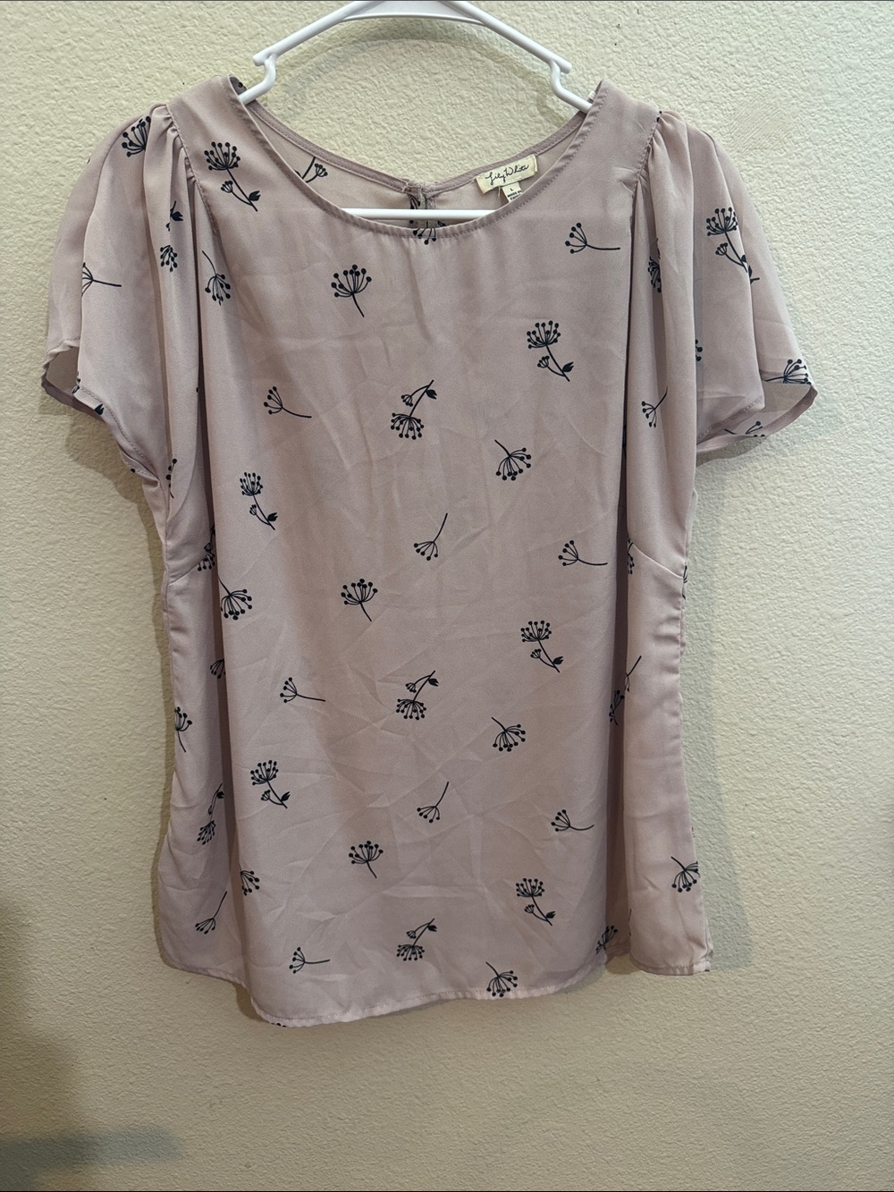 Lily White Mauve Short-Sleeve Floral Blouse